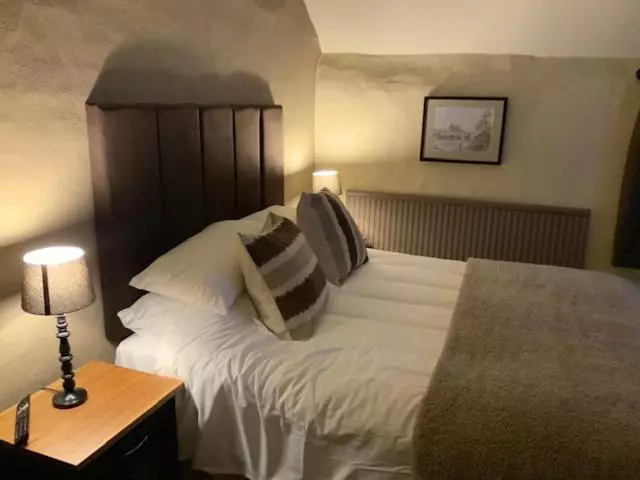 Swan & Talbot Inn