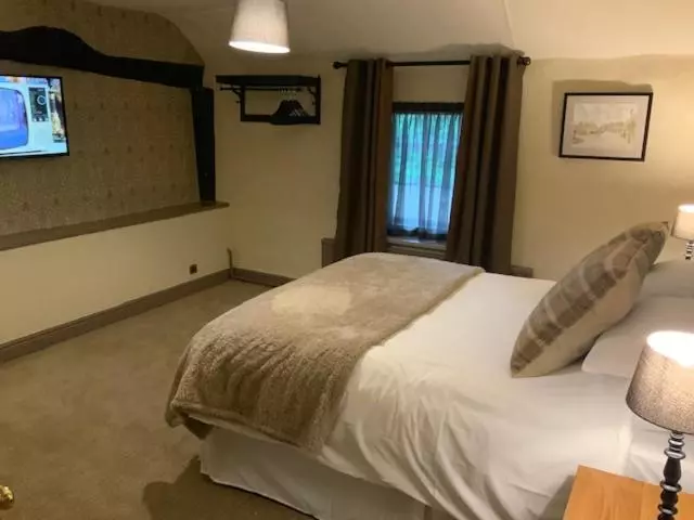 Swan & Talbot Inn