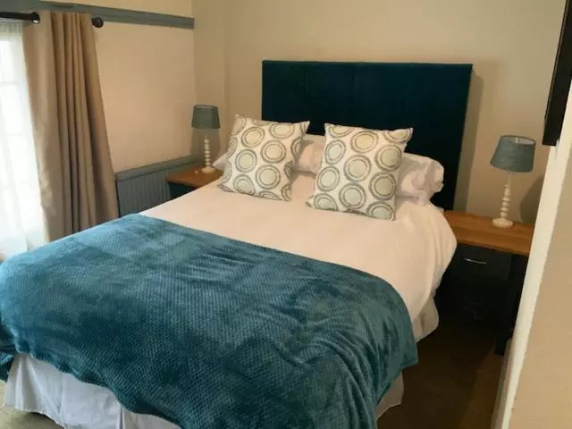Swan & Talbot Inn