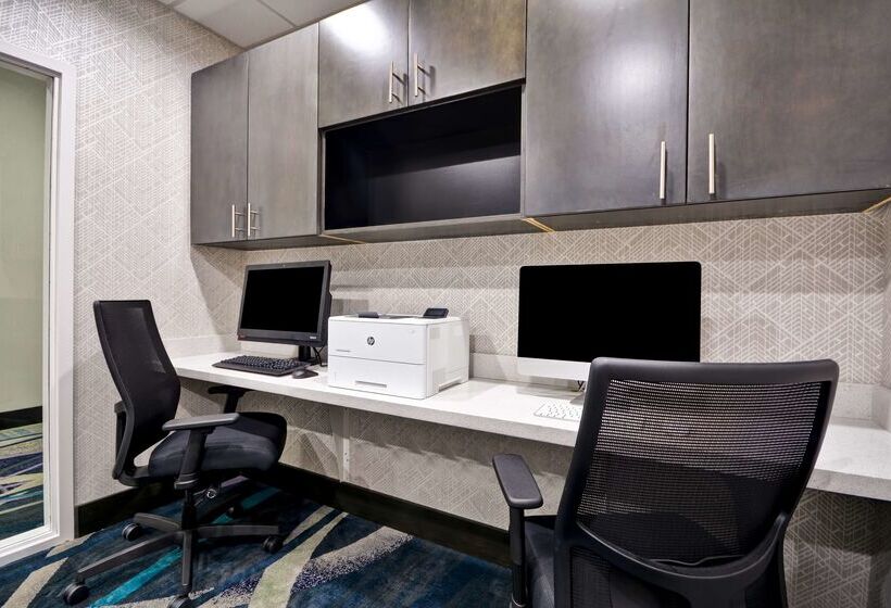 בית מלון כפרי Hilton Garden Inn Tulsabroken Arrow