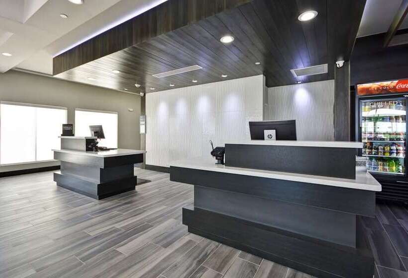 בית מלון כפרי Hilton Garden Inn Tulsabroken Arrow