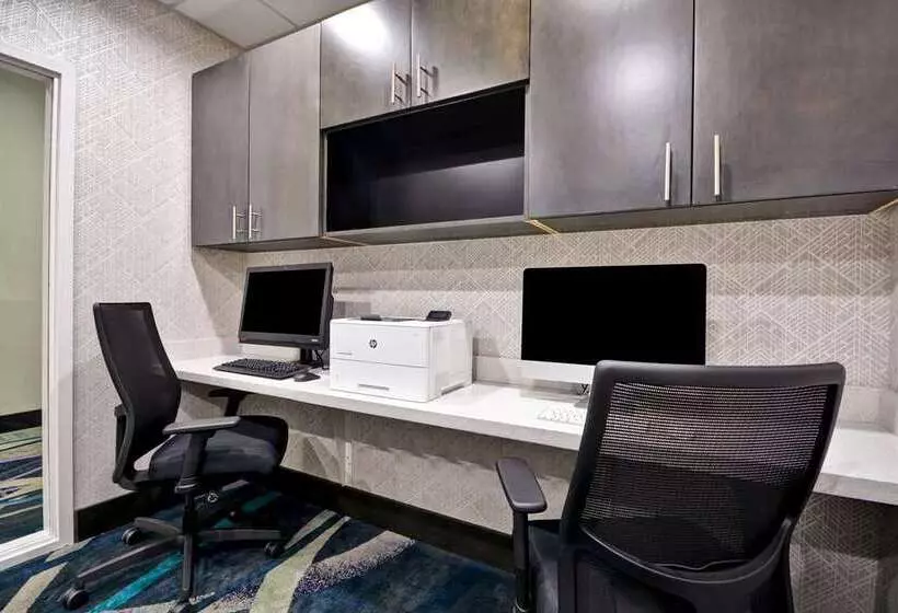 Hotelli Hilton Garden Inn Tulsabroken Arrow