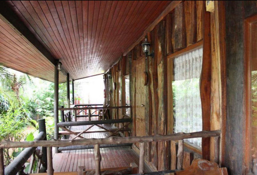 Отель Laoya Inland Resort