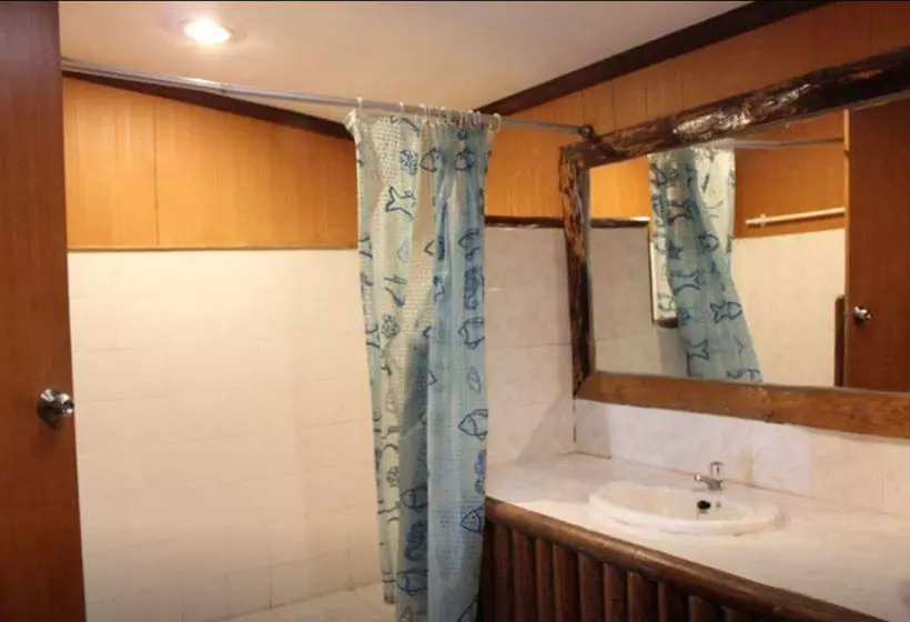 هتل Laoya Inland Resort