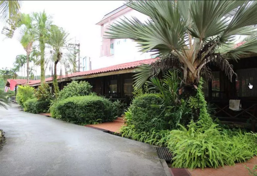 هتل Laoya Inland Resort
