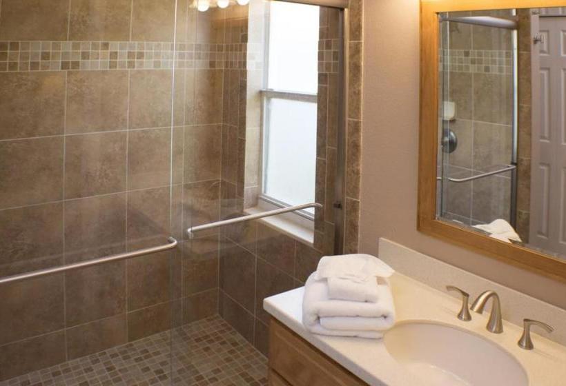 בית מלון כפרי Mark's Sunrise Lakes Villa