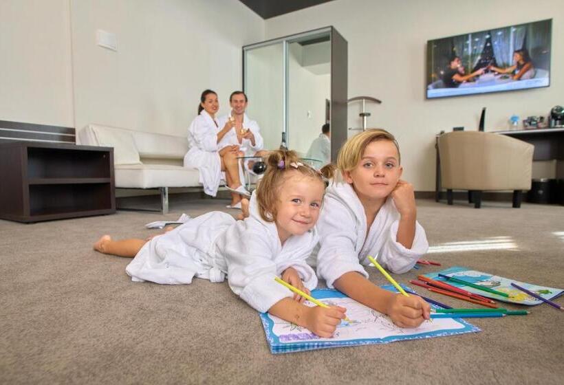 فندق & Spa Nemo With Dolphins