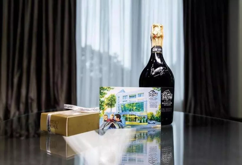 Hotelli & Spa Nemo With Dolphins