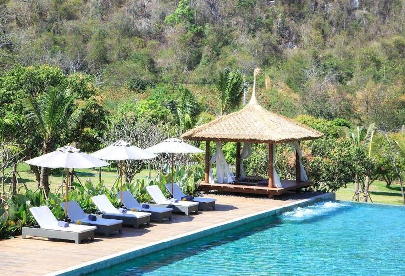 בית מלון כפרי The Series Resort Khaoyai
