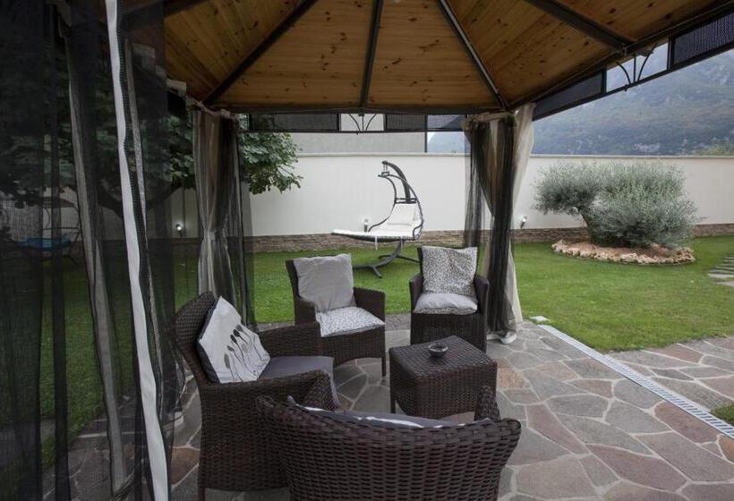 민박 Affittacamere Da Jasmina Venzone