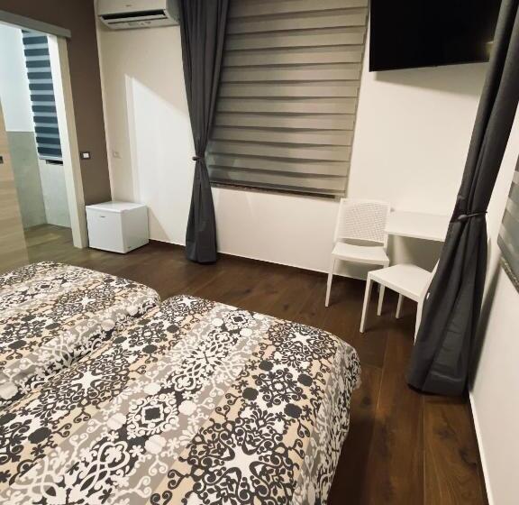 민박 Affittacamere Da Jasmina Venzone