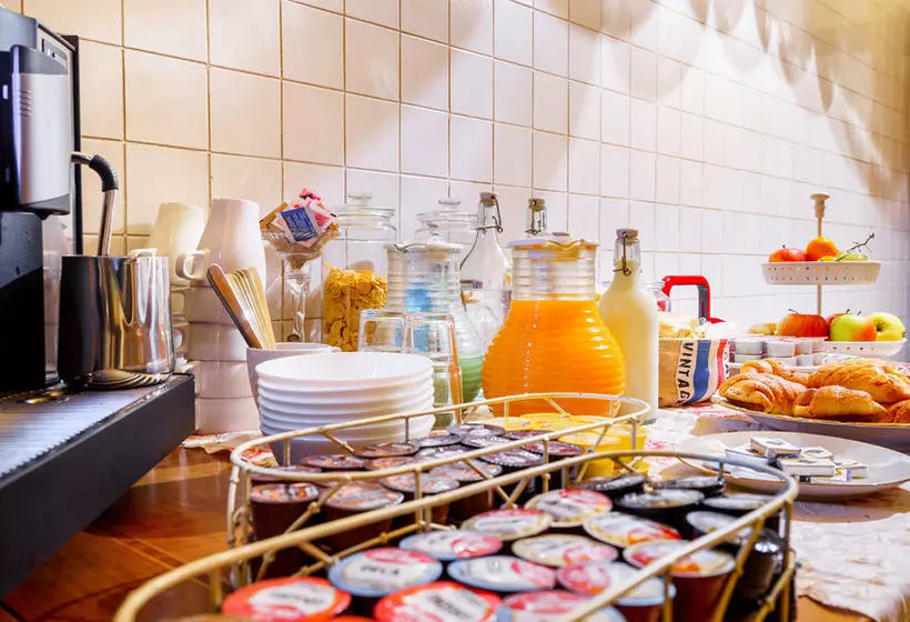 Aamiaismajoitus (B&B) Alloggio Amelie