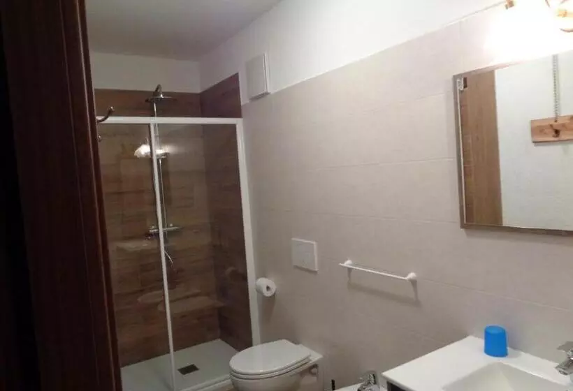 ベッドアンドブレックファースト Casa Noemi Imer