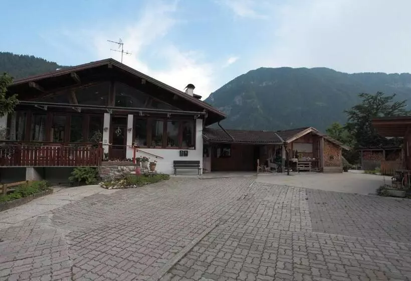 ベッドアンドブレックファースト Casa Noemi Imer