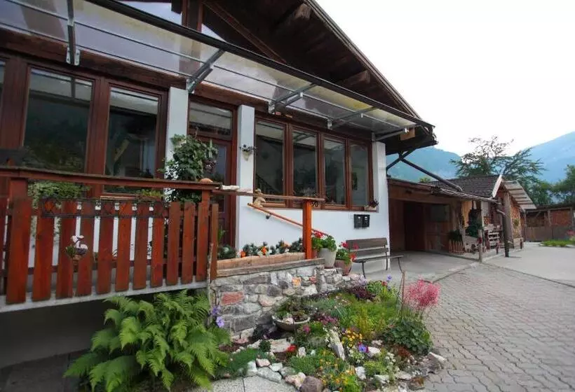 ベッドアンドブレックファースト Casa Noemi Imer