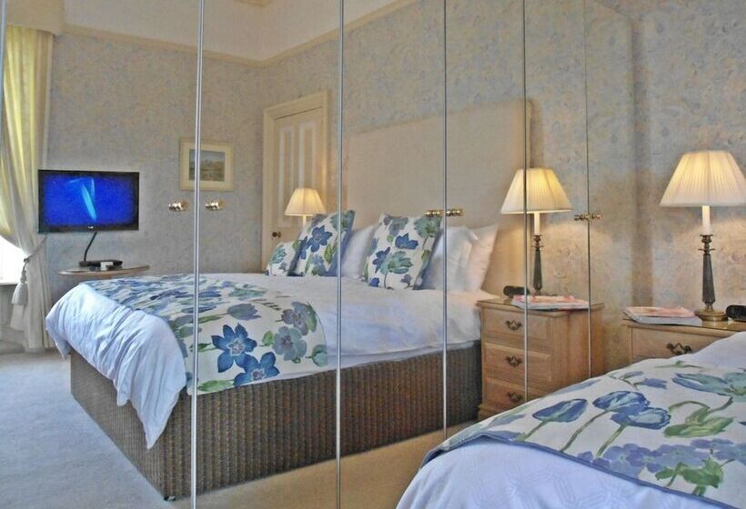 민박 Garvally House