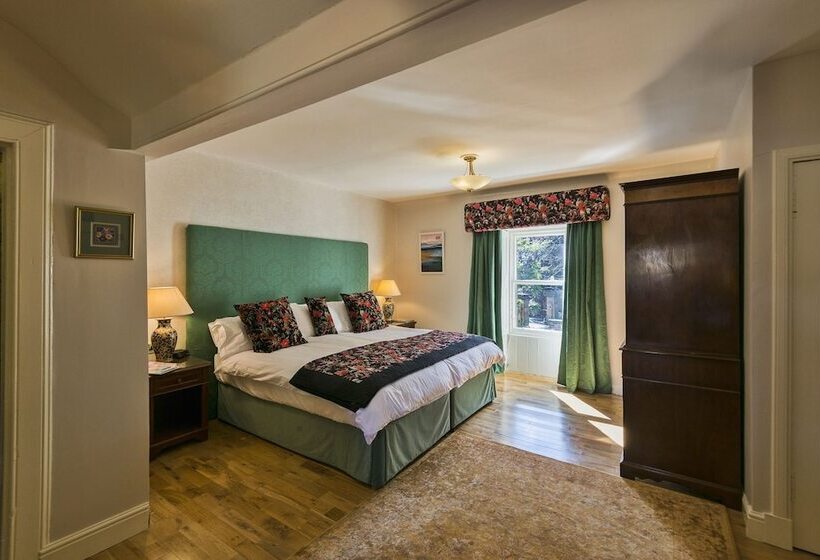 민박 Garvally House