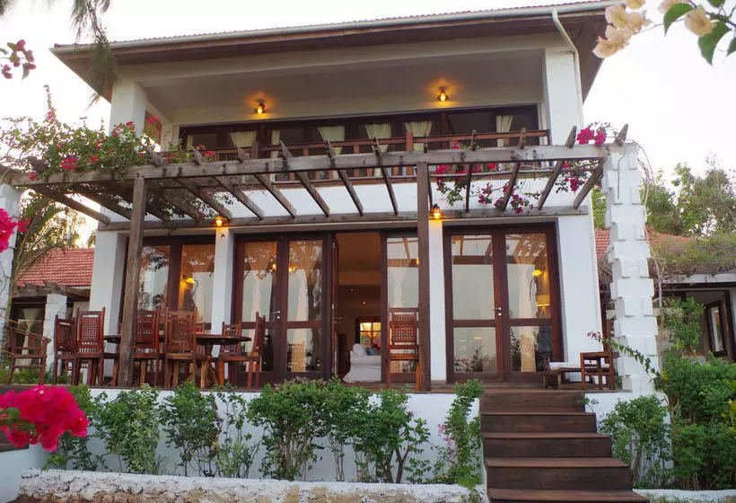 Aamiaismajoitus (B&B) Karabai Villa