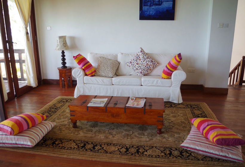 مبيت وإفطار Karabai Villa