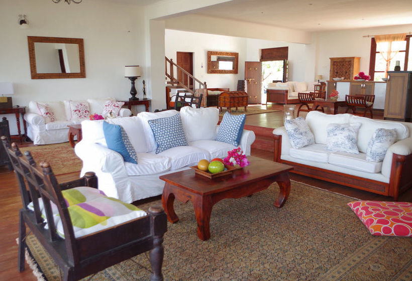 مبيت وإفطار Karabai Villa