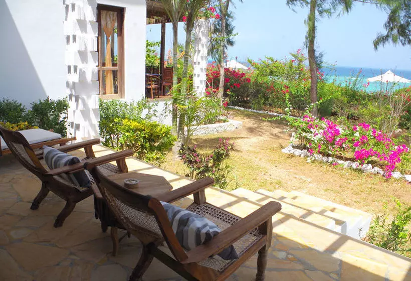 Aamiaismajoitus (B&B) Karabai Villa