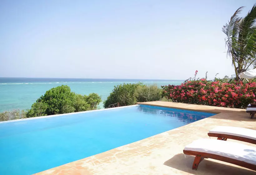 Aamiaismajoitus (B&B) Karabai Villa