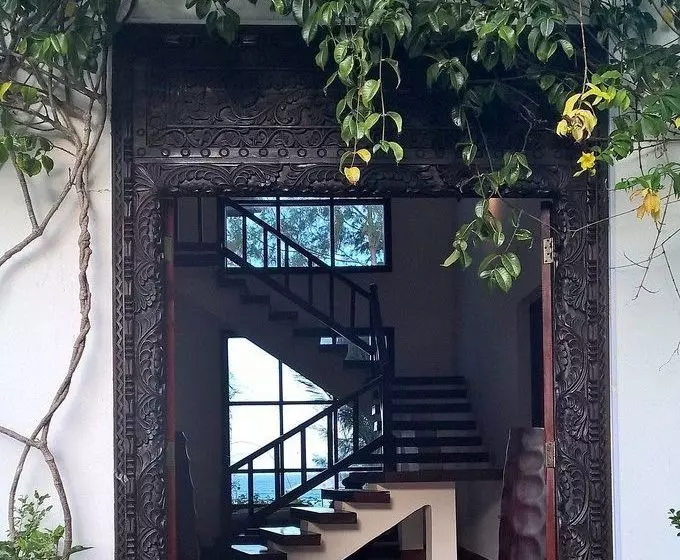 Aamiaismajoitus (B&B) Karabai Villa