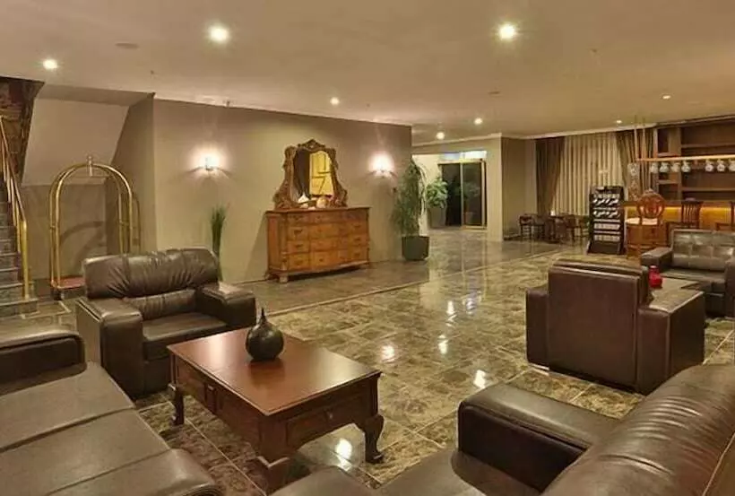 Bon Hotel City & Resort