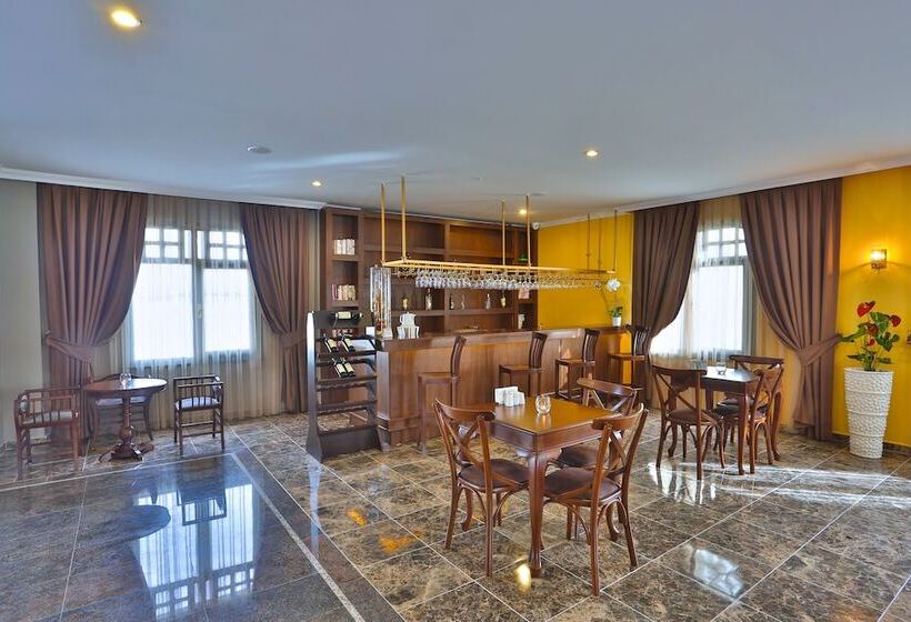 Bon Hotel City & Resort