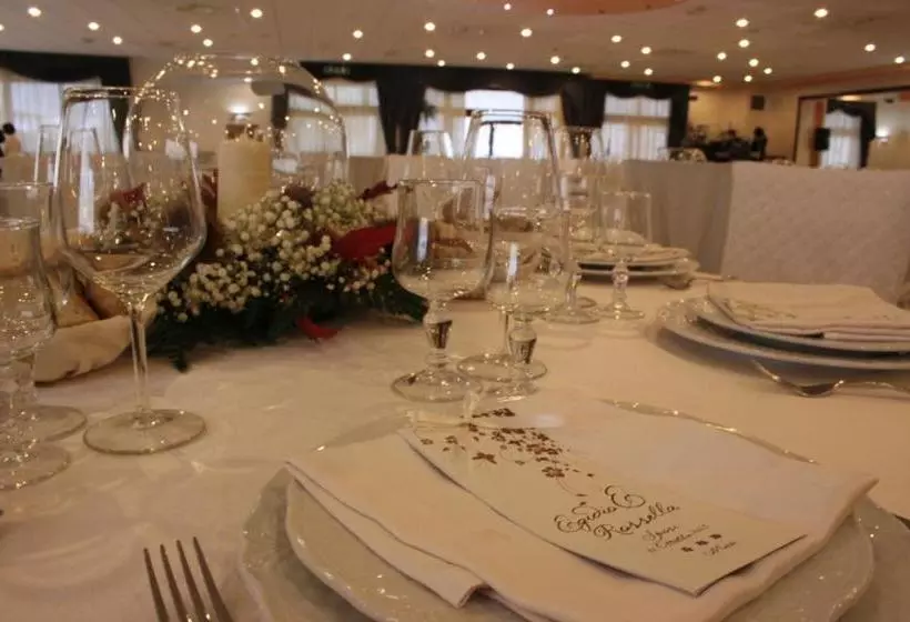 Hotelli Happy Moments Resort