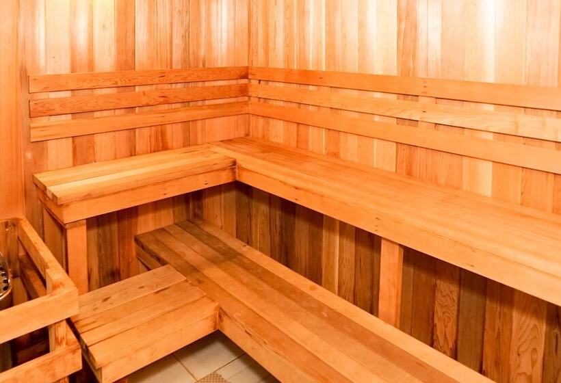 فندق Holiday Inn Express & Suites   Aurora Medical Campus, An Ihg