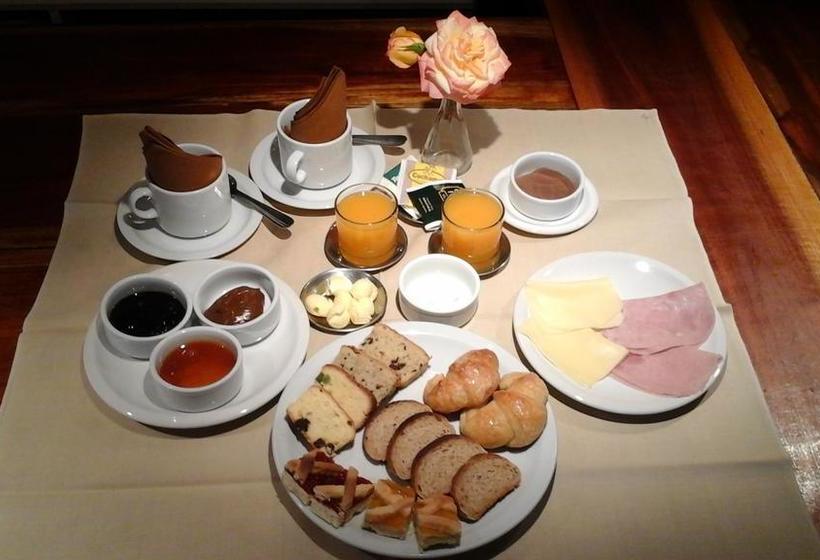 ホテル Mariska Dos Estrellas Superior