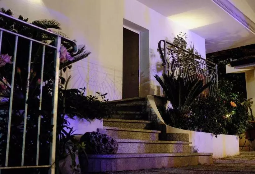 Hotelli Mercurio Sul Mare   Fish Restaurant And Private Beach