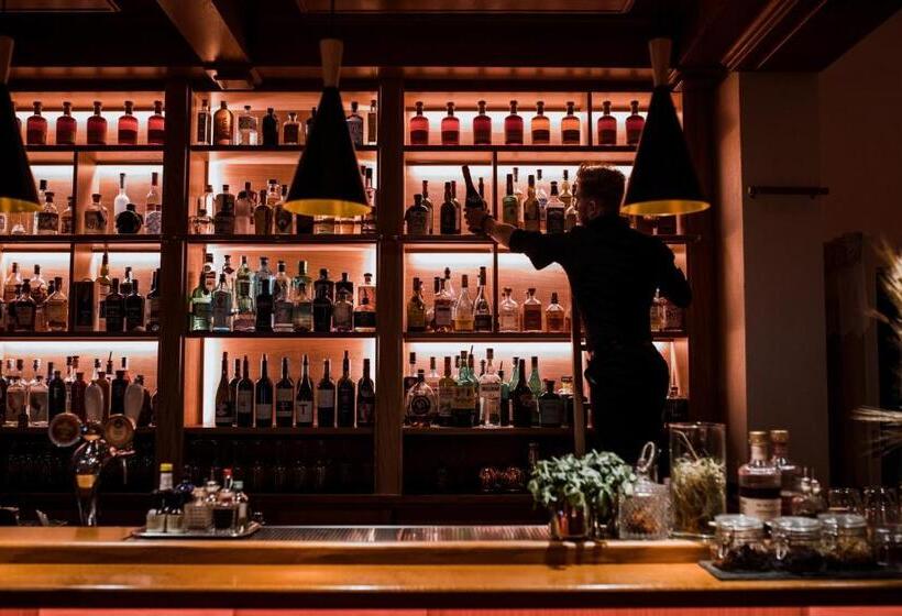 בית מלון כפרי Moderno Restaurant