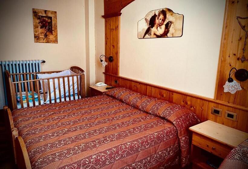 בית מלון כפרי Moderno Restaurant