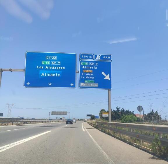 ホテル Restaurante Campomar