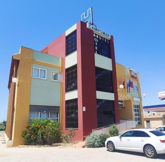 ホテル Restaurante Campomar