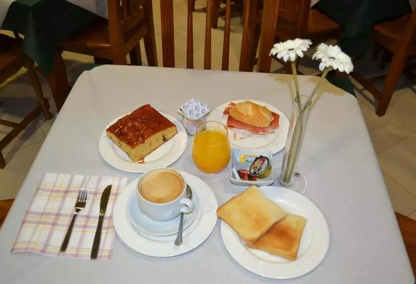 Hotelli Restaurante Las Camelias