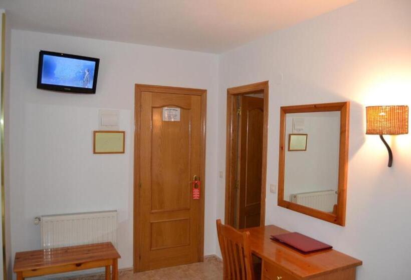 Hotel Restaurante Las Camelias