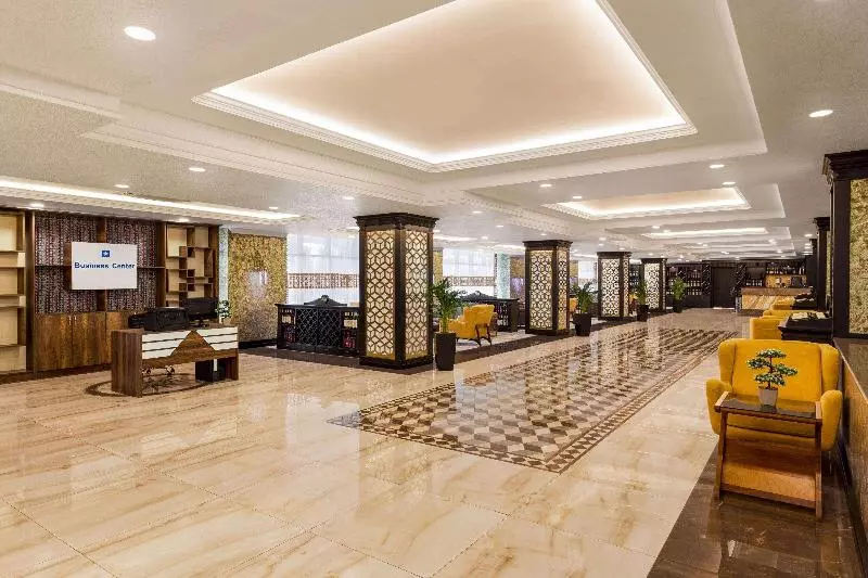 هتل Wyndham Baku