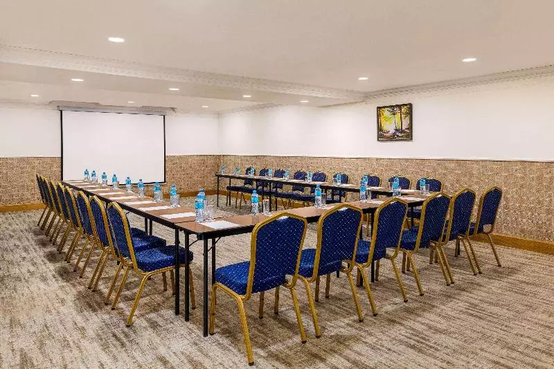 هتل Wyndham Baku