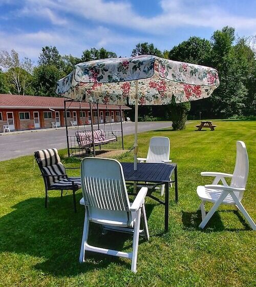 מוטל Martin S Inn