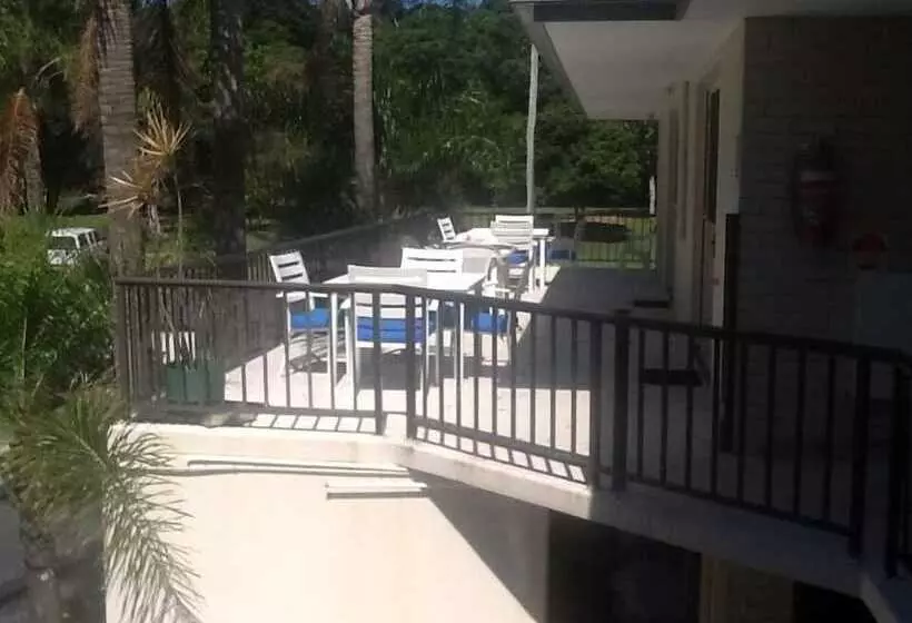 Ocean Parade Motel