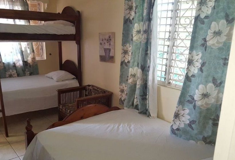 Ocho Rios Almond Tree Villas