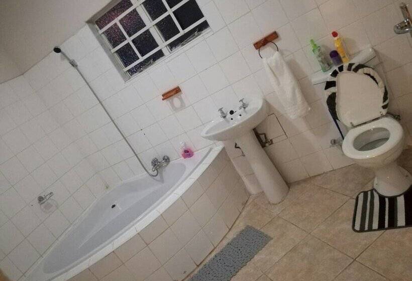 پانسیون Chiloto Guest House