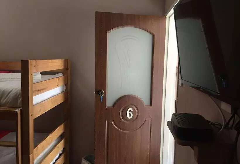 پانسیون Chiloto Guest House