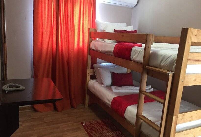 پانسیون Chiloto Guest House