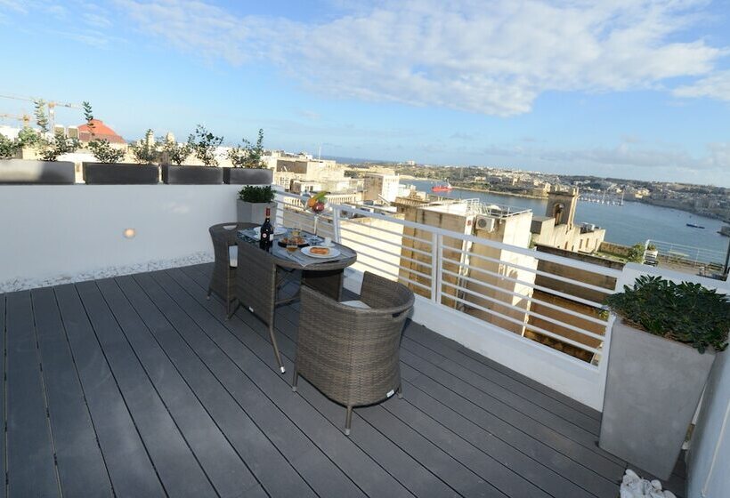 פנסיון Paulos Valletta