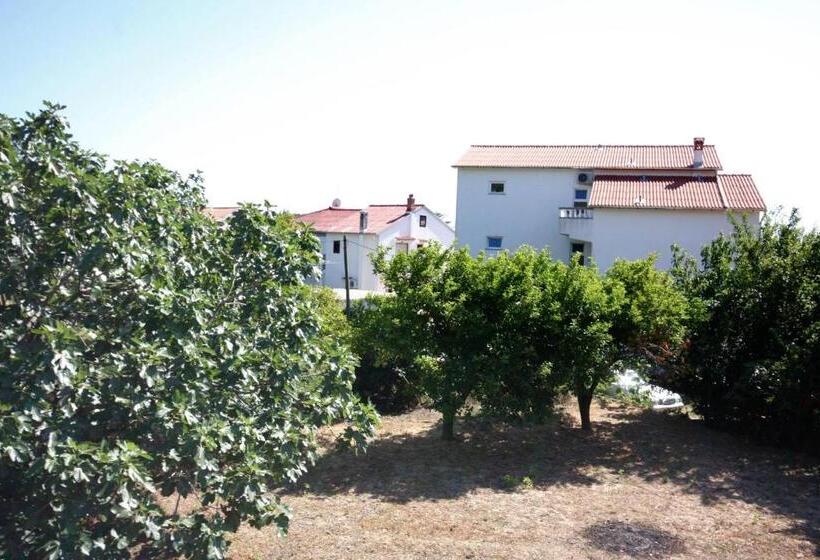 צימר Apartments Palit Rab