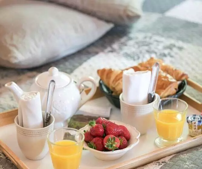 ベッドアンドブレックファースト Château Des Bertrands